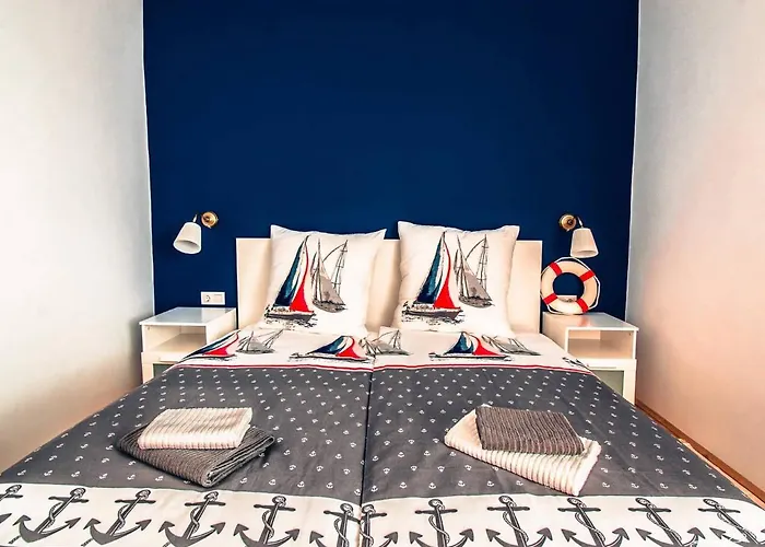 Siraly Apartament *